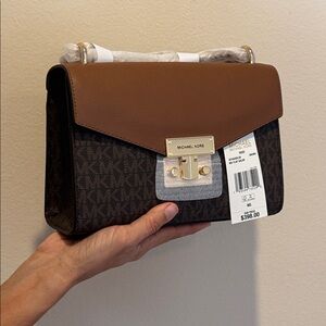 MICHAEL KORS ROSE BROWN MD FLAP SHOULDER BAG